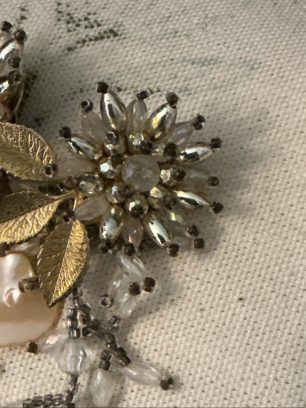 1920’s Shoulder Sweep 8” Cream & Silver Beaded Glass Floral Accent Earrings - Picture 9 of 12